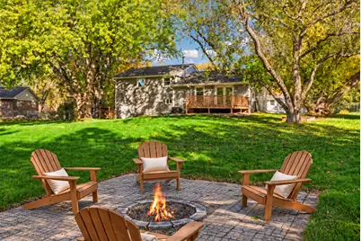 13421 Arthur Street W, Minnetonka, MN 55305 - Photo 2