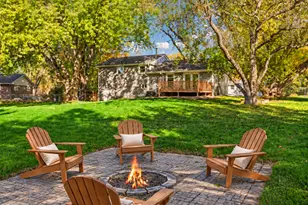 13421 Arthur St W, Minnetonka, MN 55305 - Photo 2
