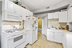1322 Central Ave NE, Minneapolis, MN 55413 - Photo 4