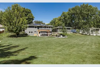 13301 Windyhill Road, Minnetonka, MN 55305 - Photo 2