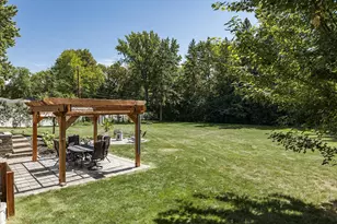 13301 Windyhill Rd, Minnetonka, MN 55305 - Photo 24