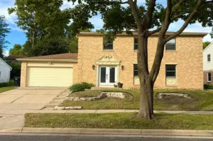 1017 19th St NE, Rochester, MN 55906 - Photo 2