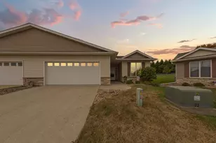 418 Buckshot Ct, Kenyon, MN 55946 - Photo 2