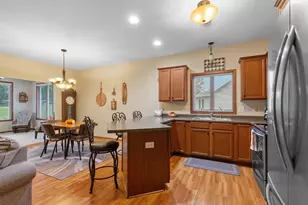 418 Buckshot Ct, Kenyon, MN 55946 - Photo 10