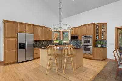 1085 Parkview Lane, Victoria, MN 55386 - Photo 6