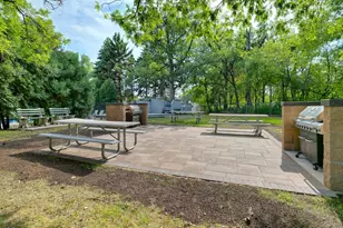 1601 N Innsbruck Dr, Fridley, MN 55432 - Photo 20