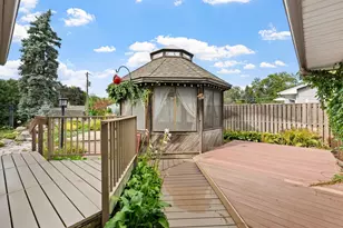 11700 Galtier Dr, Burnsville, MN 55337 - Photo 6