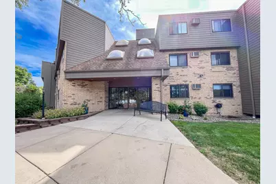 1000 41st Avenue NE #316, Columbia Heights, MN 55421 - Photo 2