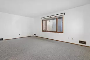 745 Jackson St NE, Minneapolis, MN 55413 - Photo 8