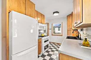 3826 Zane Ave N, Crystal, MN 55422 - Photo 6