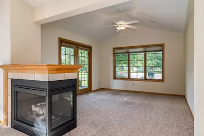 749 Grayhawk Circle, Mankato, MN 56001 - Photo 10