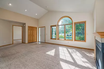 749 Grayhawk Circle, Mankato, MN 56001 - Photo 6