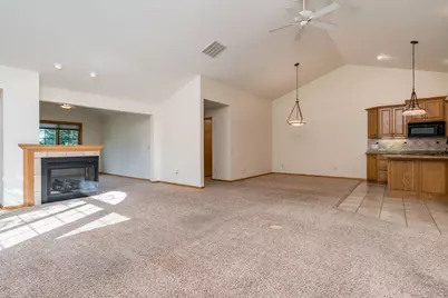 749 Grayhawk Circle, Mankato, MN 56001 - Photo 8