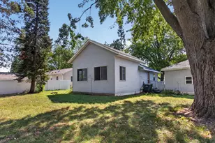 1699 Oakwood Dr, Shoreview, MN 55126 - Photo 12