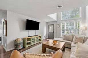 2836 Coach Ct, Chanhassen, MN 55317 - Photo 12