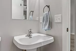 2836 Coach Ct, Chanhassen, MN 55317 - Photo 22