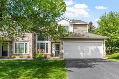 2836 Coach Court, Chanhassen, MN 55317 - Photo 2
