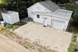 224 3rd St N, Breckenridge, MN 56520 - Photo 22