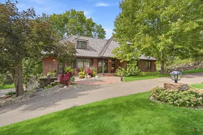 101 Ardmore Drive, Golden Valley, MN 55422 - Photo 2