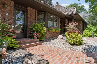 101 Ardmore Drive, Golden Valley, MN 55422 - Photo 4
