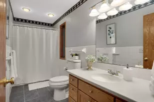 404 15th St W, Hastings, MN 55033 - Photo 16