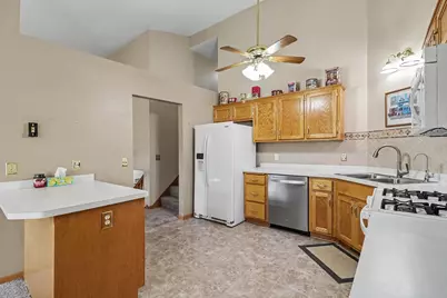 2658 Cutters Grove Circle, Anoka, MN 55303 - Photo 8