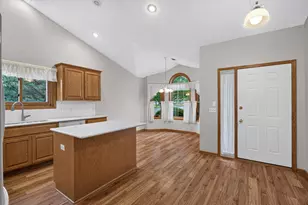 6511 20th St N, Oakdale, MN 55128 - Photo 4