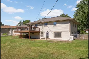 5817 Pearson Dr, Brooklyn Center, MN 55429 - Photo 14