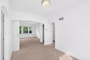 812 11th St SW, Rochester, MN 55902 - Photo 18