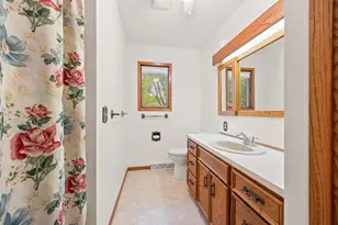 318 Stoney Point Rd SW, Hutchinson, MN 55350 - Photo 8