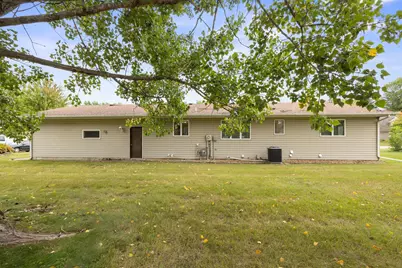318 Stoney Point Road SW, Hutchinson, MN 55350 - Photo 14