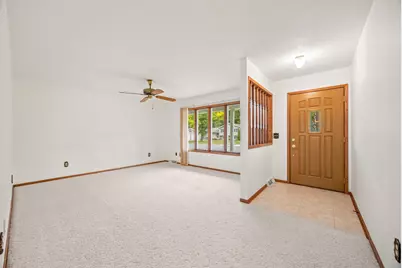 318 Stoney Point Road SW, Hutchinson, MN 55350 - Photo 6