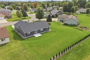1554 Gray Fox Dr NE, Owatonna, MN 55060 - Photo 36