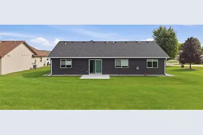1554 Gray Fox Drive NE, Owatonna, MN 55060 - Photo 34