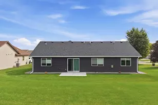 1554 Gray Fox Dr NE, Owatonna, MN 55060 - Photo 34