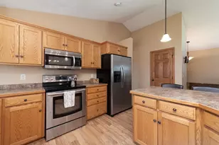109 Pinehurst Dr, Mankato, MN 56001 - Photo 10