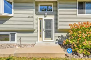 1721 Deerwood Dr, Eagan, MN 55122 - Photo 6