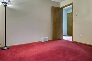 310 Highland St W, Annandale, MN 55302 - Photo 12