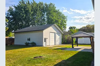 310 Highland Street W, Annandale, MN 55302 - Photo 4