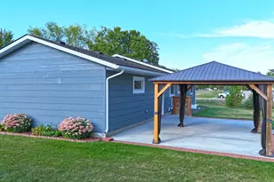 310 Highland St W, Annandale, MN 55302 - Photo 6