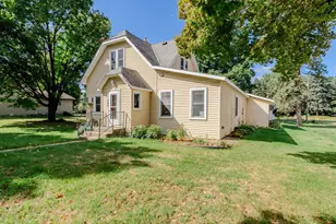 504 De Graff Ave, Swanville, MN 56382 - Photo 4