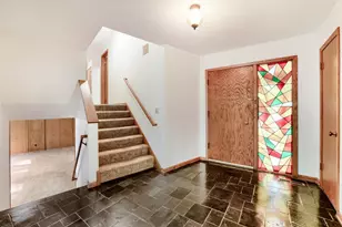 1200 Falls View Ct, Mendota Heights, MN 55118 - Photo 2