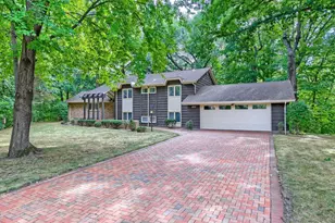 1200 Falls View Ct, Mendota Heights, MN 55118 - Photo 1