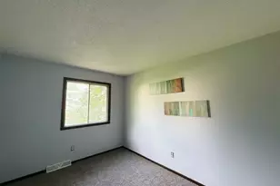 2342 Dorland Dr, Maplewood, MN 55119 - Photo 12