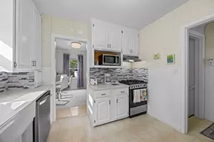 966 Eleanor Ave, Saint Paul, MN 55102 - Photo 16