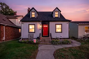 966 Eleanor Ave, Saint Paul, MN 55102 - Photo 1