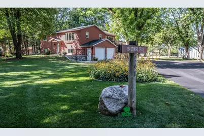 340 31st Street E, Hastings, MN 55033 - Photo 2