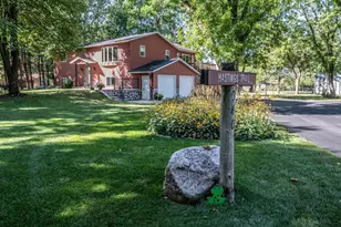340 31st Street E, Hastings, MN 55033 - Photo 2