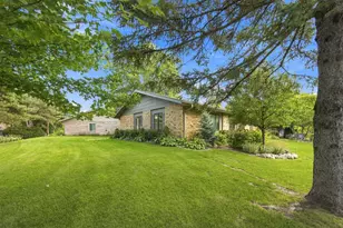 38 Jewel Ln N, Plymouth, MN 55447 - Photo 20