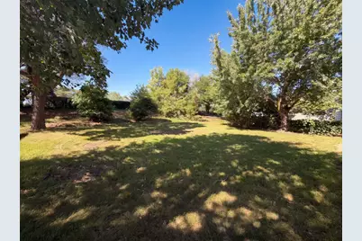 7537 Fairfield Road N, Brooklyn Park, MN 55444 - Photo 22